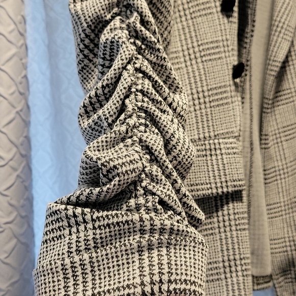 Boohoo blazer - Picture 2 of 6